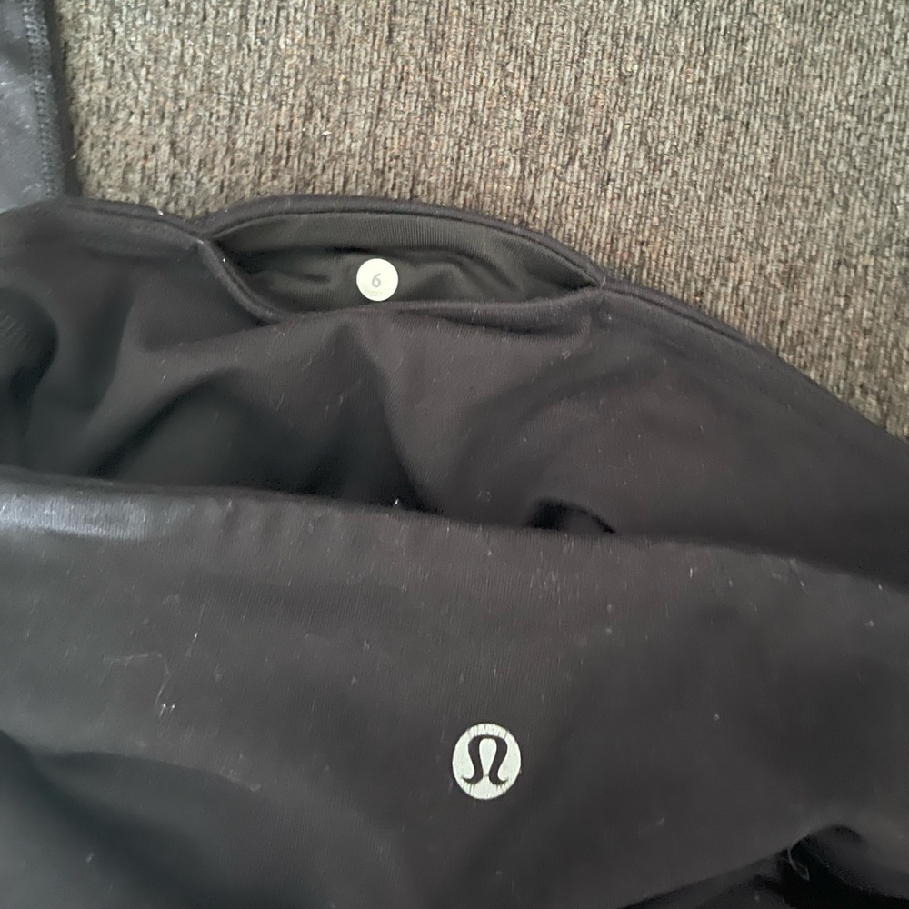 Lululemon leggings - Picture 2 of 4
